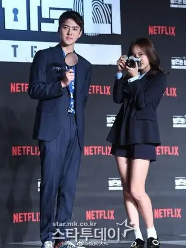 金世正否认与吴世勋恋情