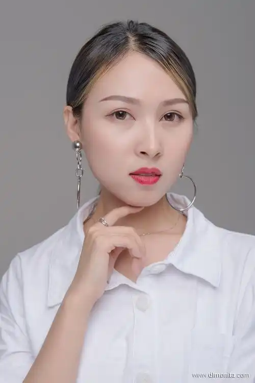 高级化妆师明子内蒙古