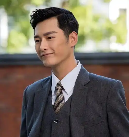 郝蕾指责,向佐轻笑,朱梓骁的尴尬生动诠释"何不食肉糜"