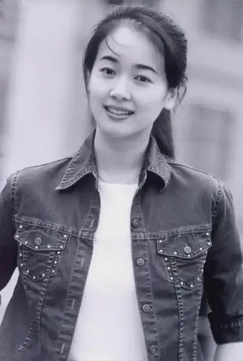 年轻时左小青,真正是美得无死角,当年她被人们赞为"氧气女神"|知性