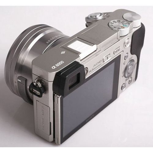 佳能eos 200d 200dii 二代 单反白色套机配件  闪光灯热靴保护盖