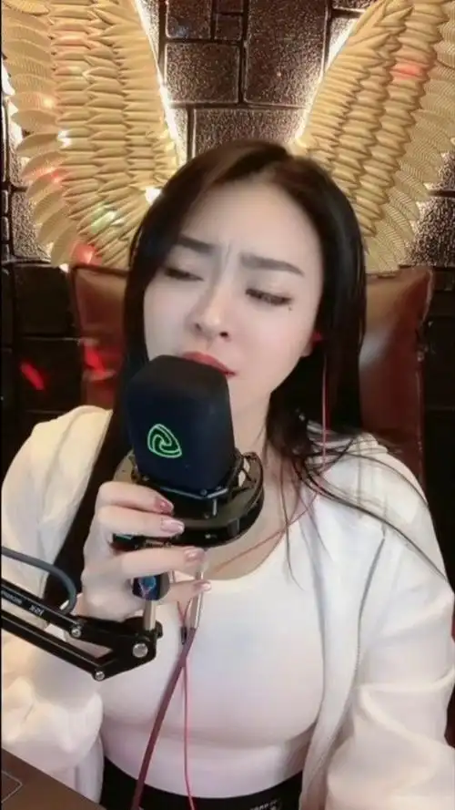 亚男才艺主播 #翻唱 #人生路 #人生感悟 #真人真唱