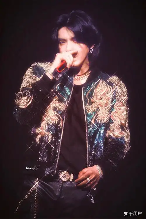 如何客观评价吴亦凡的南京演唱会? - 知乎