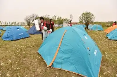 500顶帐篷搭建完毕(图)