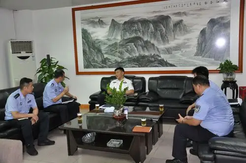 分局党委书记,局长柳丹同志莅临燕罗所检查指导工作