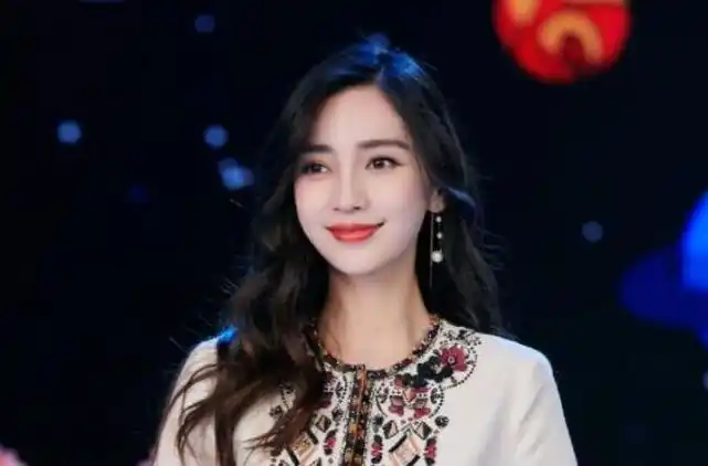 angelababy杨颖个人资料为什么不参加跑男了杨颖和黄晓明因为什么离婚
