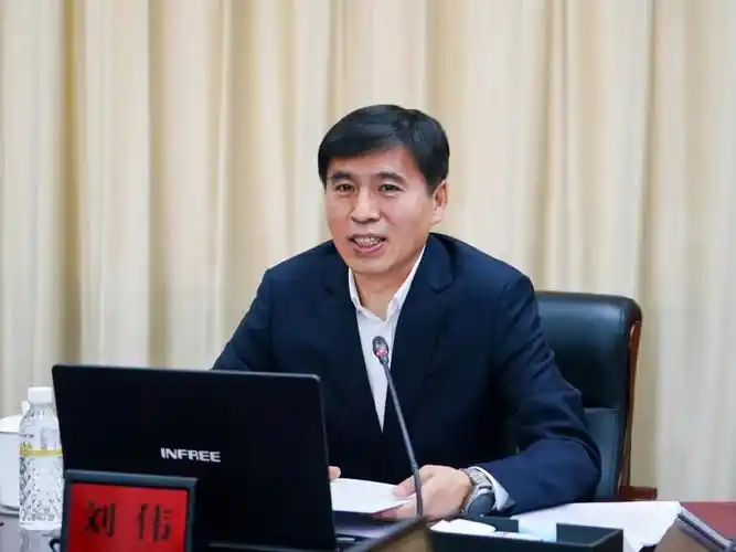 刘伟主持召开省厅党组理论学习中心组学习省第十三次党代会精神读书班