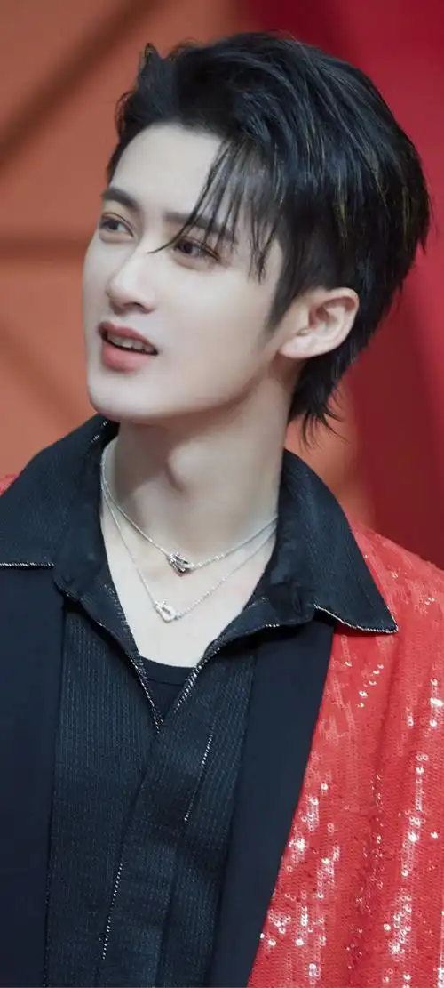 精选男明星壁纸合集|黄家驹|张艺兴|檀健次|刘怡潼|nba球星