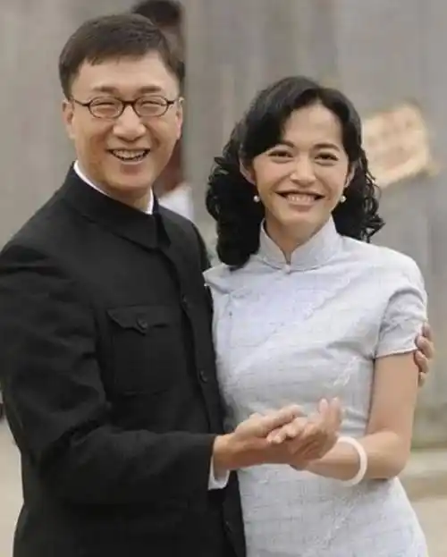 "哈尔滨舞王"孙红雷的复杂感爱情,和他背后的5个女人_丁嘉丽_因为