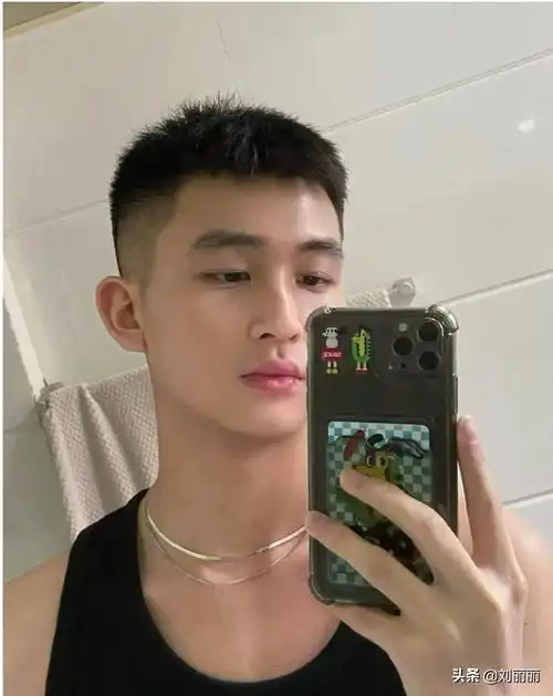 男士发型不论怎么剪,最火的还是这几种,简直帅到没朋友