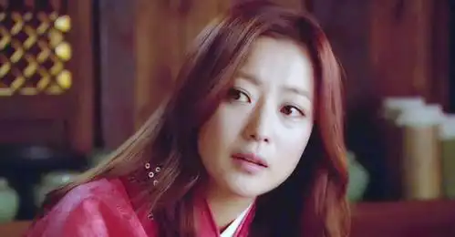 41岁金喜善一人分饰两角,不靠少女人设,用演技征服观众