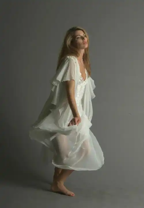 资源君#女性动态参考,可以提高姿势水平