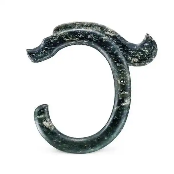 国家博物馆藏红山文化玉器.玉c龙,玉束发器,玉猪龙,与方形是 - 抖音
