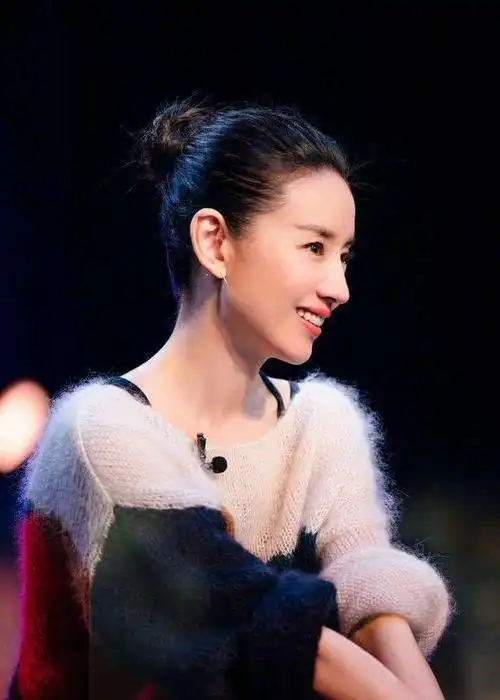 这5位女明星的鼻子才是女生们的梦中情鼻