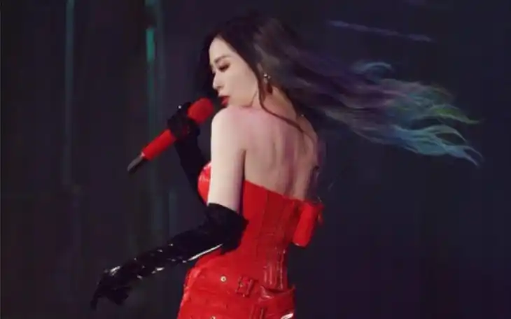 【张靓颖光南昌演唱会】红衣趴全程78808·work for it·快活·饿狼