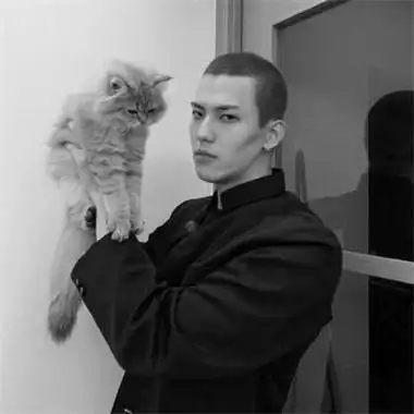 黑白系高冷霸气头像男个性男生头像高冷真人