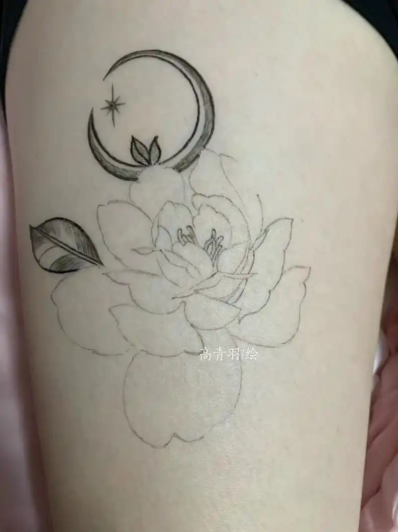 画上去的大腿文身,保留7-15天.海娜手绘,素花大腿#海娜手 - 抖音