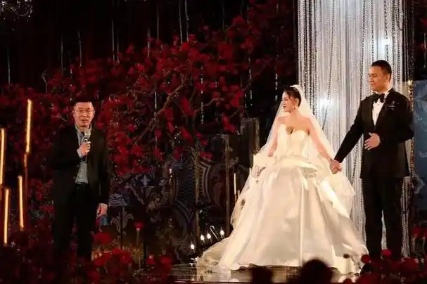 纪实李嘉格好声音没夺冠,却嫁给爱奇艺总裁,34岁生活很幸福