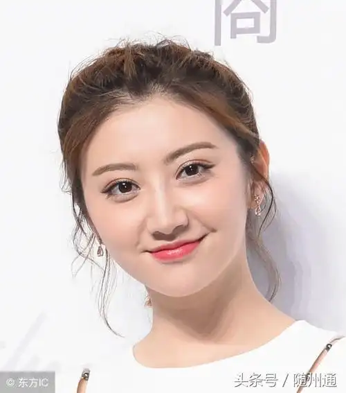 88年20位30岁女明星,两对同天生,三对隔天生,仅三人结婚生子