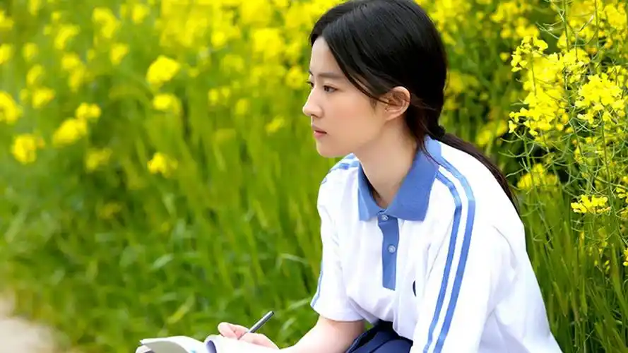 2024.5.19娱乐资讯:杨幂,刘亦菲,杨紫,易烊千玺,赵露思,李亚鹏,龚俊