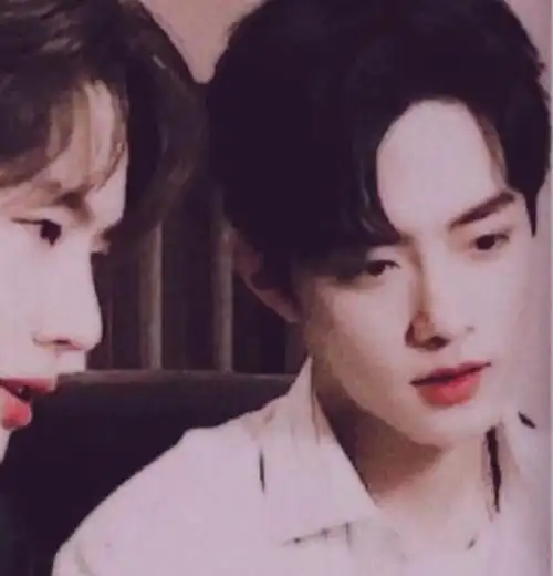 肖战王一博情侣头像一左一右