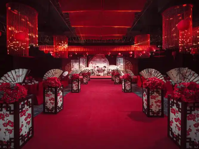 超高性价比美艳绝伦的金红色新中式婚礼