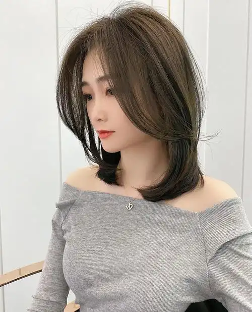 发型无论怎么剪,最美还是"锁骨发",百搭又时尚
