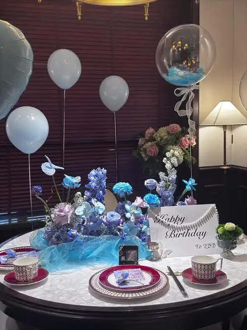 青岛生日宴鲜花布置