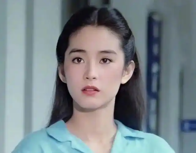 当内地四美遇到港台四美,赢了古装输了时装,赢了皮相输了骨相|林青霞