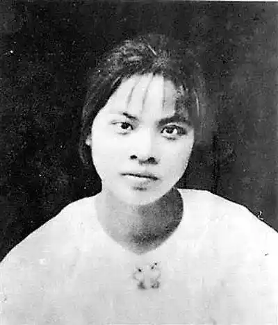 刑场上的婚礼的女主人公陈铁军