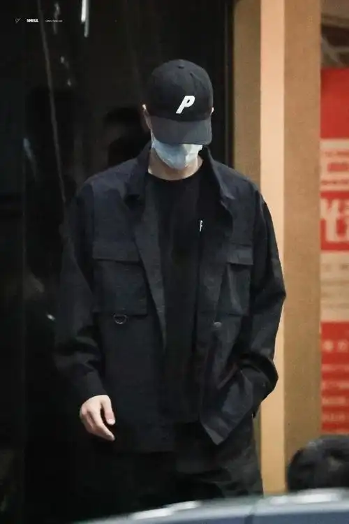 特别喜欢#王一博#素颜戴帽子的氛围感,分享给大家!