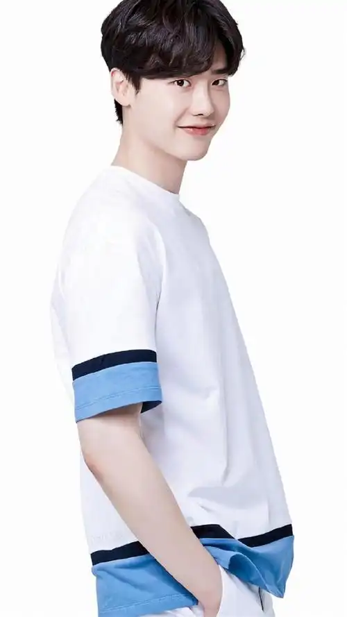 李钟硕清爽写真