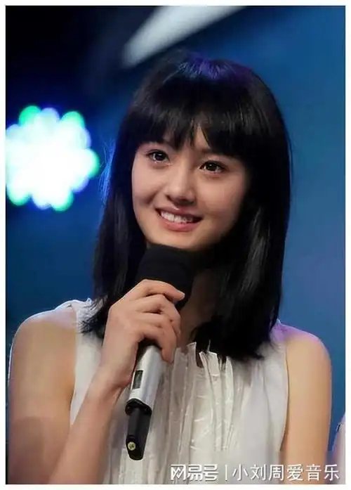 在美国喝自来水的郑爽,又被强制执行了9050万,她这又是怎么