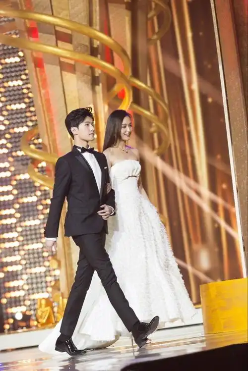 唐嫣杨洋图片 唐嫣杨洋活动照图片