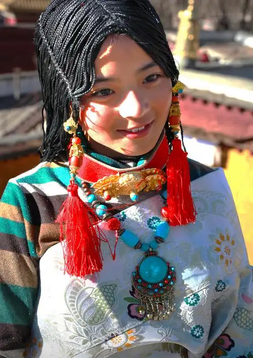 民族风情人像摄影|摄影|人像摄影|教育技术学院摄影_原创作品-站酷zco