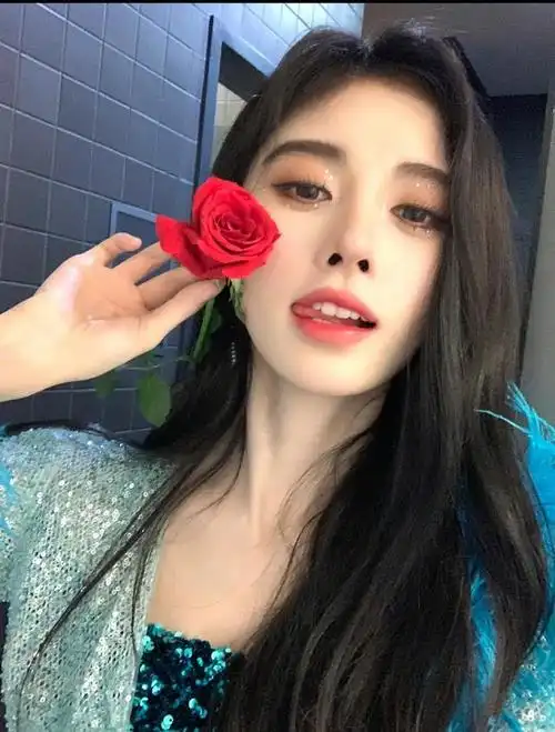 相信大家都对鞠婧祎是十分的了解吧,她可谓是现在娱乐圈里最火的明星