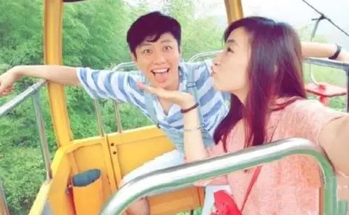 原创35岁赵荀近照,隐瞒了多年的漂亮老婆,原来是我们熟悉的她