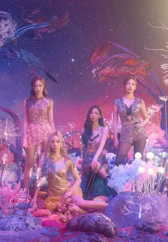 简介:sm新女团aespa梦幻团体合照写真图片,分享一组aespa图片给大家