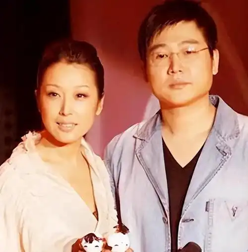 孙悦:嫁给大9岁二婚富豪,生下哮喘儿子,如今证明李健的话没错|那英