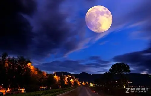 2015年八月十五的月亮