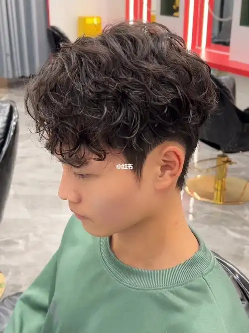 湛江男士烫发可以拯救直男蘑菇头的韩式纹理