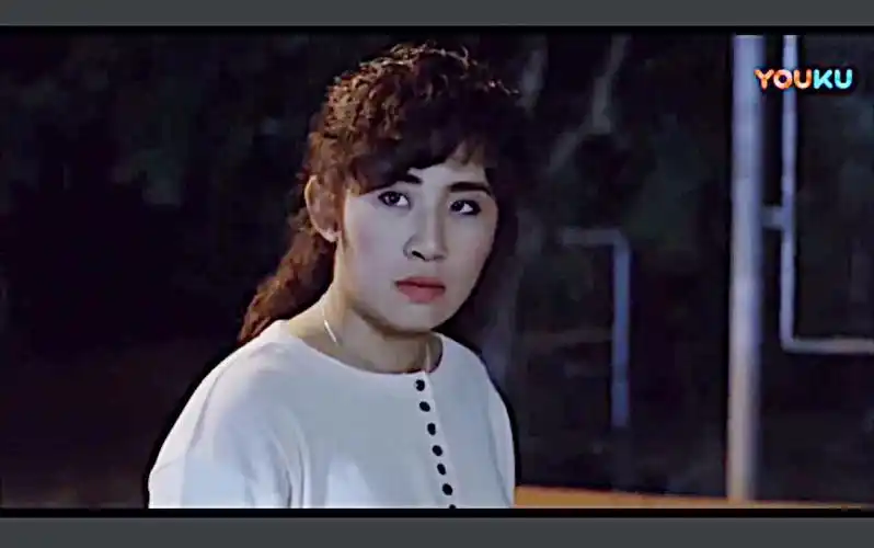 万分迷人吴君如年轻的吴君如何曾不是迷人万分