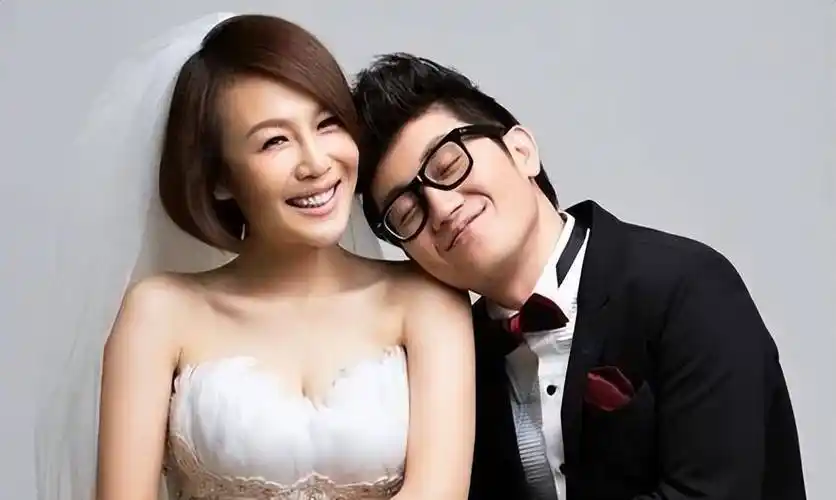 好声音》10位选手现状,有人县城商演,有人娶了富婆_吴莫愁_舞台_梁博