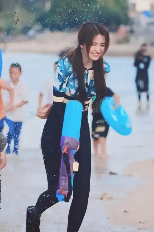 憨憨金子涵水上游记