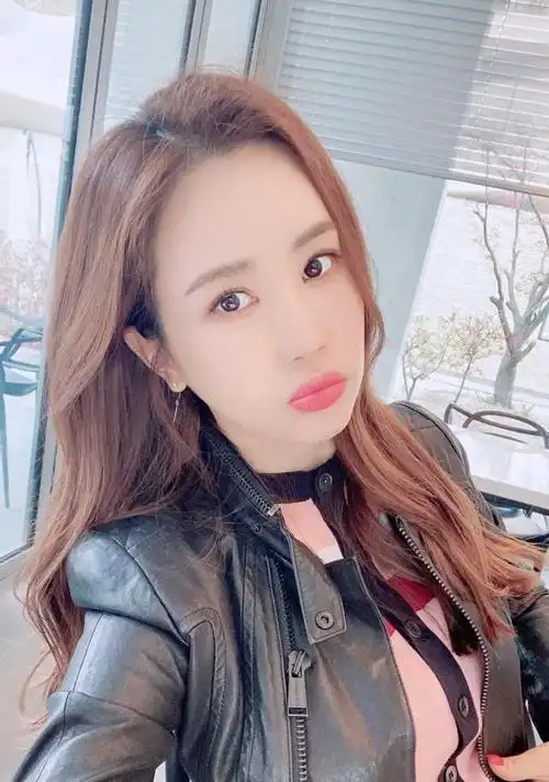 韩国女星李多海否认结婚,超溜中文解释乌龙,网友:白高兴一场