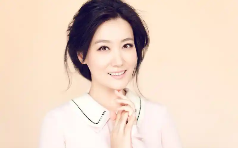 谭晶,女,汉族,1977年9月11日出生于山西省侯马市,中共党员,国家一级