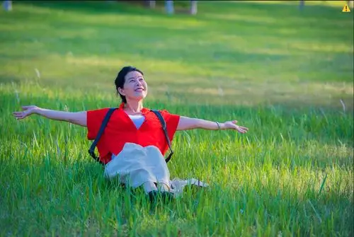 【活成自已喜欢的样子】 ——来自花开心灵驿站 作者:郭燕