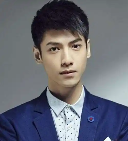 男生短碎发,男士帅气短发-发型侠