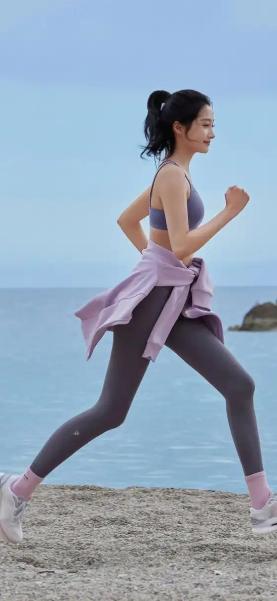 关晓彤海边跑步壁纸9宫格,浪漫香芋紫色的小姐姐