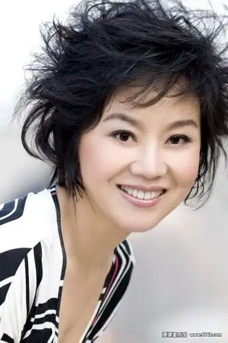 何谓美女:当红的影视演员成熟女人闫妮